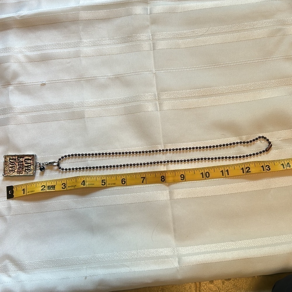 SASSPURILLA reverse-able pendant & chain - Picture 8 of 8